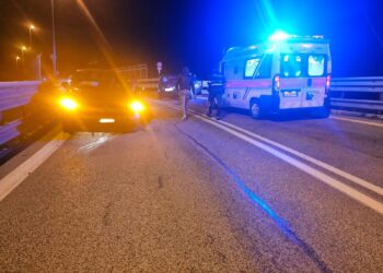 Scontro frontale allo svincolo di Polla dell’autostrada A2 del Mediterraneo: una donna ferita