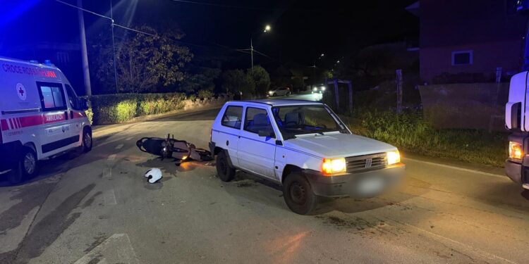 Incidente a Prato Perillo di Teggiano: due giovani ferite