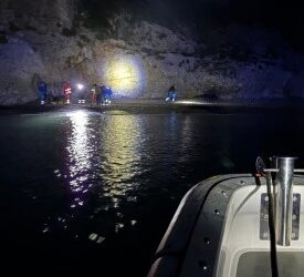 Turista si infortuna sulla spiaggia della Molpa a Palinuro: trasportata in ospedale