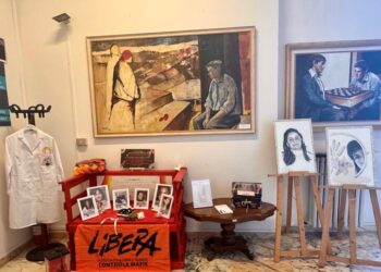 La panchina rossa di Elisa Claps ospitata nella sede della Provincia di Potenza