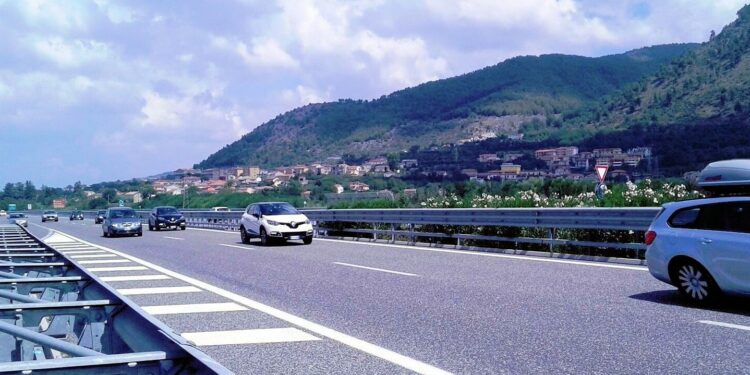Ponte dell’Immacolata, traffico in aumento sull’A2: attesi milioni di veicoli sulla rete Anas