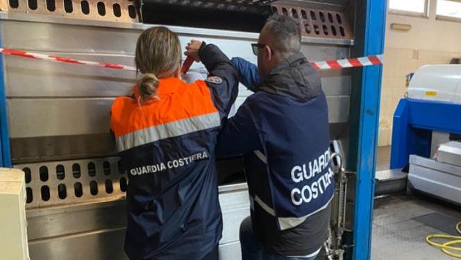 Sversamenti illeciti: sequestrato frantoio oleario a Camerota