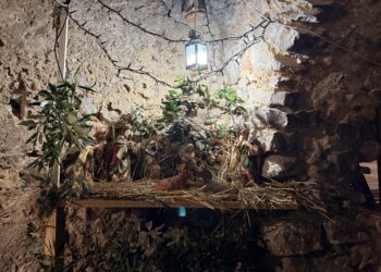 Il centro storico di Morigerati fa da cornice ai magnifici presepi di don Mauro