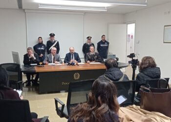 Salerno, Napoli e Foggia: sgominata organizzazione criminale attiva nel gioco online e nel riciclaggio, tre arresti e sequestri per oltre 4 milioni
