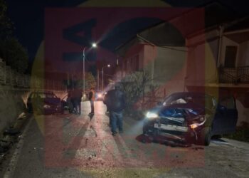 Scontro frontale tra Atena Lucana e Sala Consilina, muore una donna di 74 anni