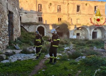 A Craco Vecchia la grande esercitazione sismica dei Vigili del Fuoco: in campo quattro regioni del Sud