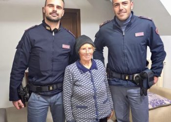 Anziana non rientra a casa. La nipote lancia l’allarme. La Polizia di Stato a Melfi