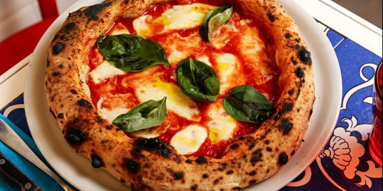 Domani è il World Pizza Day: la pizza Margherita regina indiscussa. Scelta dal 60% dei clienti.