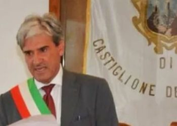 Aggressione al sindaco di Castiglione del Genovesi, l’inchiesta passa alla Dda: si indaga su una possibile matrice intimidatoria