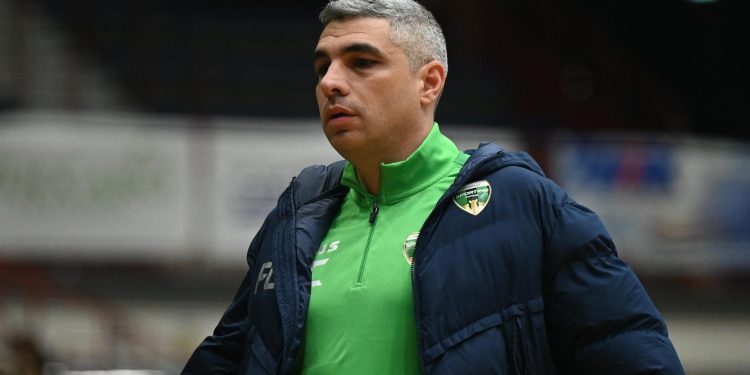 Sporting Sala Consilina, avanti con Felipe Conde. Ufficiale il rinnovo fino al 2026-27