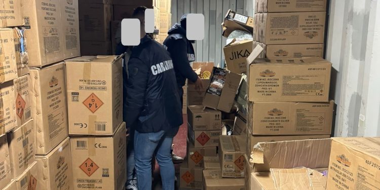 Capodanno in sicurezza: sequestrate 512 scatole di fuochi illegali, arrestato un imprenditore a Tito