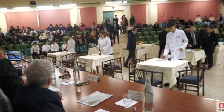 Decine di studenti salernitani all’istituto “Sacco” di Sant’Arsenio per la IV edizione di “Stili e tecniche di servizio”