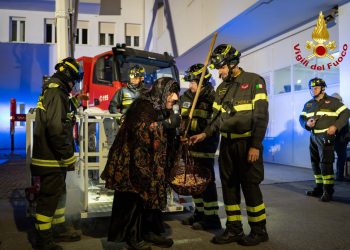“Aspettando la Befana”: grande festa alla caserma dei Vigili del Fuoco di Potenza