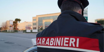 Scafati, eseguite misure cautelari per furti e rapine improprie: due persone indagate