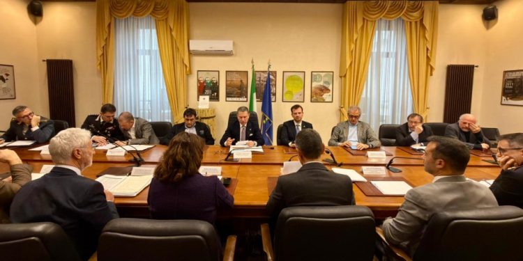 Assalti agli ATM in Basilicata, scatta l’allarme sicurezza: Prefettura e forze dell’ordine rafforzano i controlli