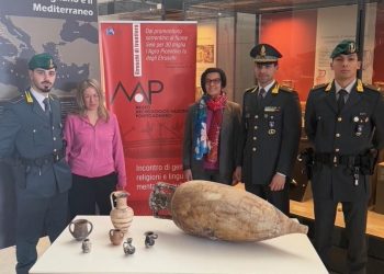 Confiscati dei preziosi reperti archeologici ad un imprenditore salernitano