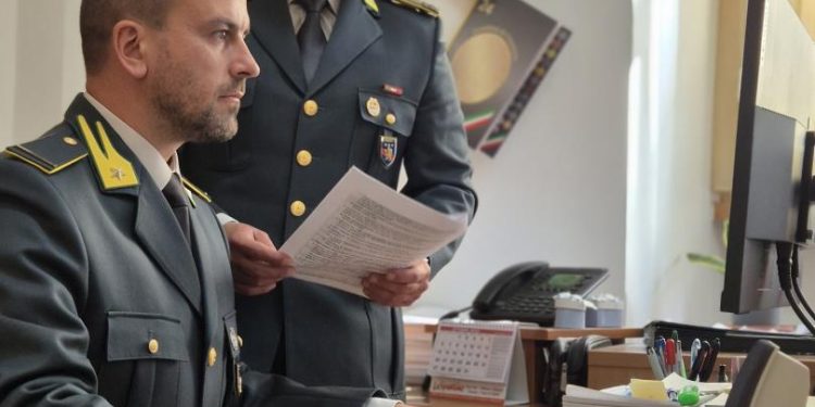 Blitz della Guardia di Finanza in provincia di Potenza: contestati lavoro in nero, evasione e prezzi truccati