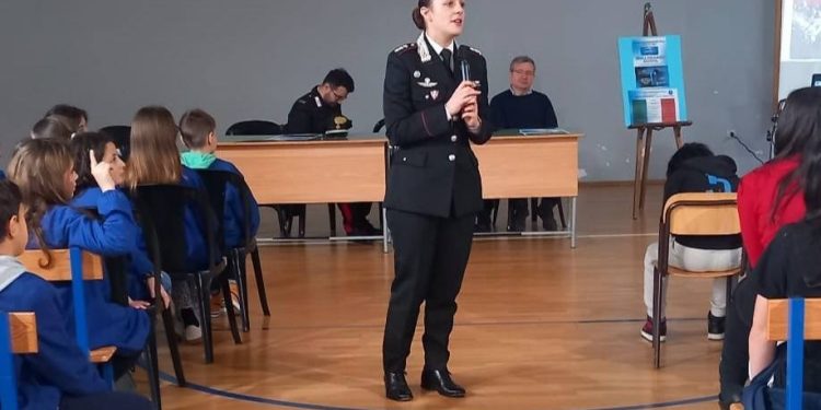 Caggiano dice no al bullismo: istituzioni e studenti a confronto