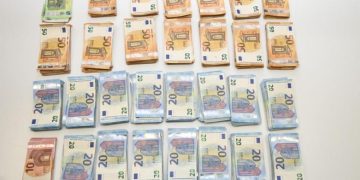 Tre in carcere per traffico di droga a Matera: sequestrati oltre 50mila euro e cocaina