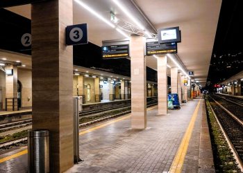 Completato il restyling della nuova pensilina nella stazione di Salerno
