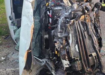 Scontro tra due auto tra Olevano e Battipaglia: una si ribalta. Due persone in ospedale