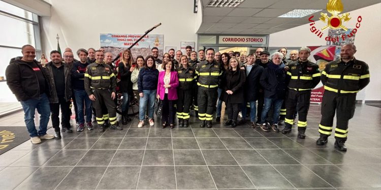 Il Prefetto Ippolito in visita al Comando dei Vigili del Fuoco di Matera: sicurezza, dialogo e riconoscenza
