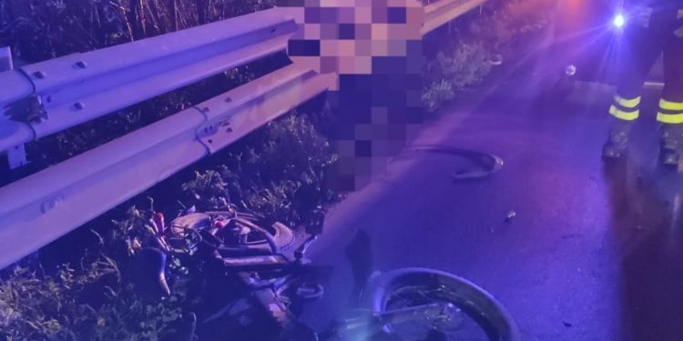 Tragico incidente sulla SS18: un uomo in bici perde la vita a Eboli
