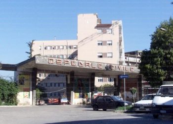 Chirurgia robotica: a Pagani la prima asportazione del colon con il robot “da Vinci”