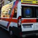 Lite tra minorenni a pochi passi dalle scuole: 16enne ferito al collo a Salerno