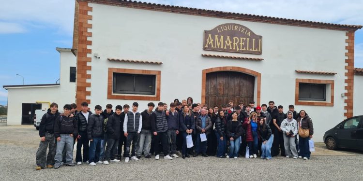 Formazione sul campo per l’I.T.E. “A. Sacco”: esperienza tra impresa e cultura alla Amarelli Fabbrica di Liquirizia di Rossano