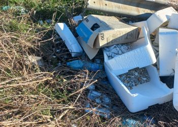 Rifiuti abbandonati a Sassano: la denuncia di Italia dei Diritti-De Pierro