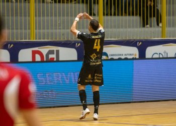 Sporting Sala Consilina , che beffa. Avanti con Rossetti, poi il Capurso ribalta tutto nel finale