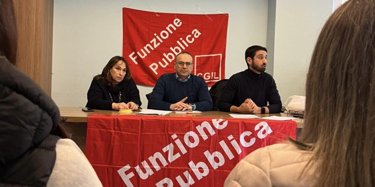 Precari dell’ASL Salerno in agitazione, la FP CGIL: “Subito stabilizzazioni per garantire i servizi”