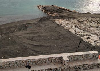 Ordigno bellico sulla spiaggia di Torrione: lungomare chiuso e bomba messa in sicurezza