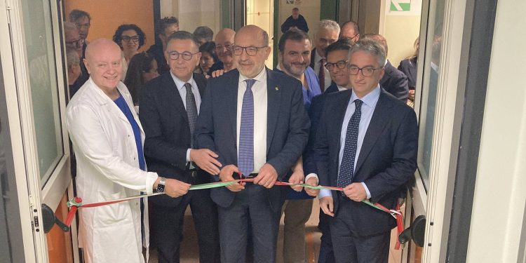 Inaugurati i nuovi spazi della Terapia Intensiva all’ospedale di Matera: 11 posti letto in più