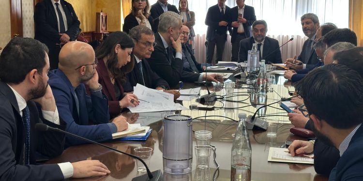 Bilancio 2026 della Regione Campania, al via il percorso in Commissione: Matera presiede la seduta con il presidente Fico