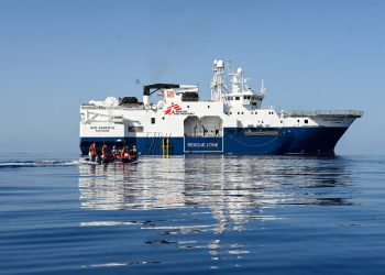 Il Tribunale di Salerno annulla il terzo fermo della Geo Barents, la nave di Medici Senza Frontiere