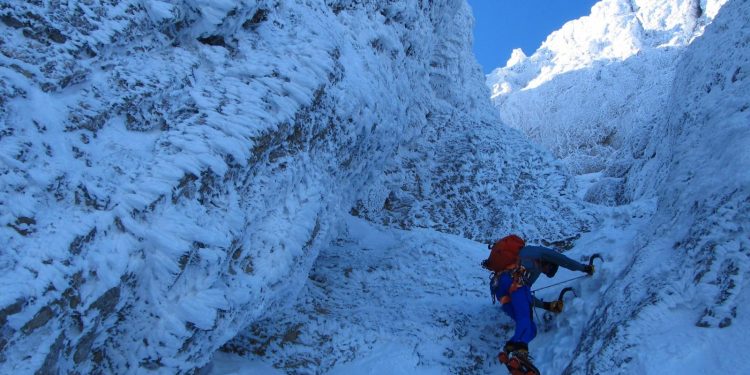 Il volto nascosto del Cervati: Mimmo Ippolito racconta l’anima gelida e segreta della montagna più alta della Campania