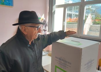Referendum. A Montesano nonno Vincenzo, 100 anni,  vota. Affluenza boom a Sant’Arsenio e Pertosa