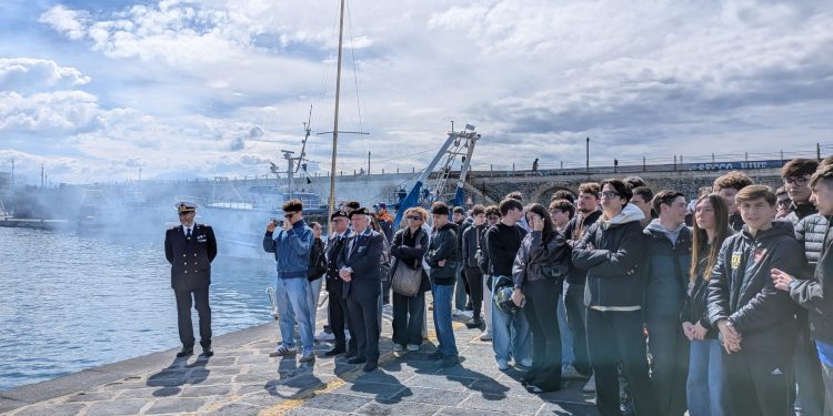 Mare e cultura marinara, oltre mille studenti protagonisti tra Portici e Torre del Greco