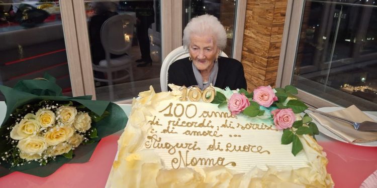 Polla celebra i 100 anni di vita di nonna Teresa. “Traguardo illuminato da saggezza e amore”