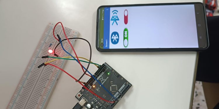 Gli studenti del “Cicerone” di Sala Consilina creano un’app che funziona con il Bluetooth