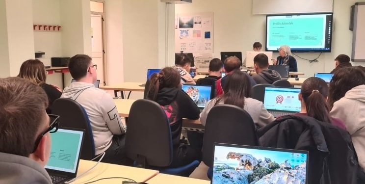 Studenti dell’ITE del “Sacco” presentano la loro idea di impresa alla commercialista Maria Consiglia Viglione