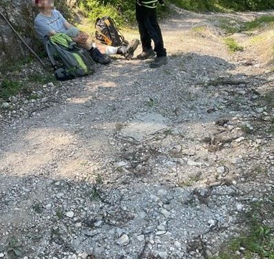 Escursionista aggredito da un branco di cani randagi sul Monte Stella