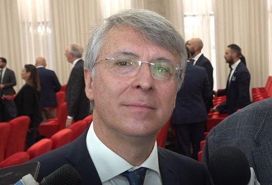 Salerno, Cantone si insedia alla guida della Procura: “Lavoro di squadra e continuità”