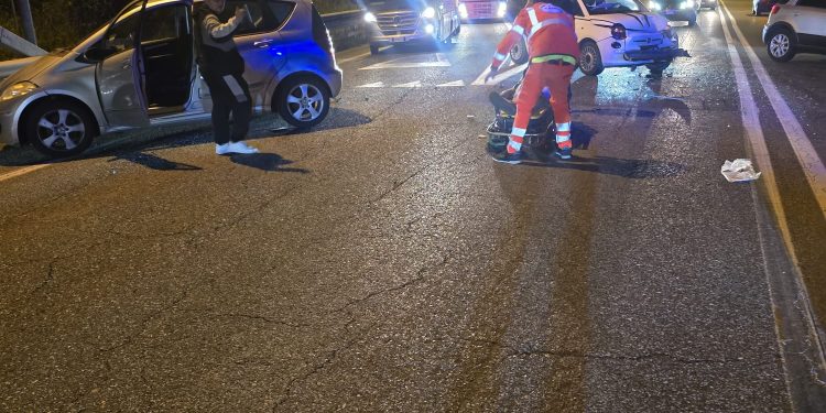 Grave incidente in A2, due feriti a Pontecagnano