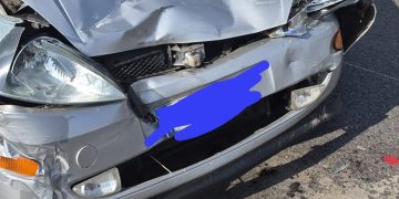 Scontro frontale a Polla: 3 feriti, in ospedale anche una bambina