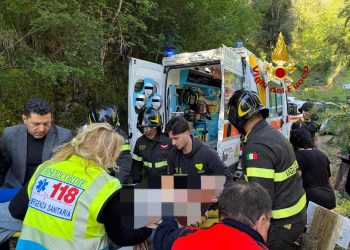 Incidente sul lavoro a Omignano, operaio incastrato sotto un escavatore