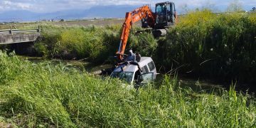 Eboli, pulmino fuori strada in zona Coda di Volpe: tre feriti, uno in gravi condizioni