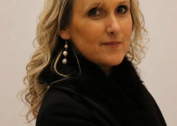 Onorificenza al merito a Pertosa: Assunta Gagliardi diventa Cavaliere della Repubblica